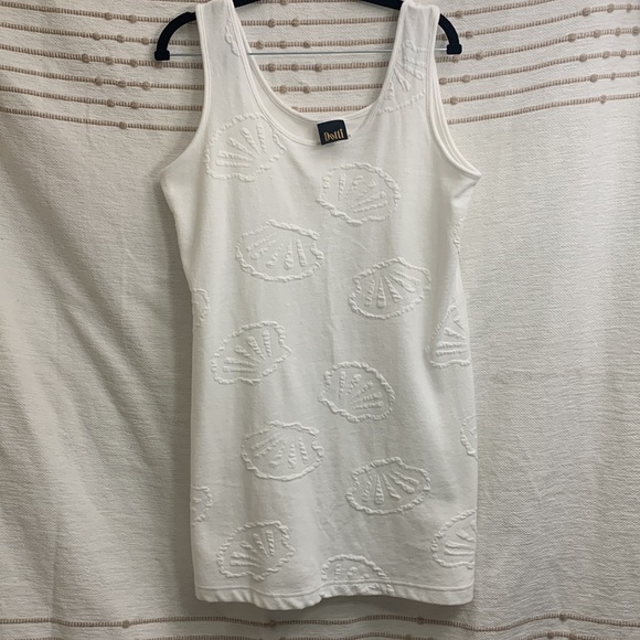 Swim Cover Up ☀️🏖️Size Small/Medium White with Embossed Shell Cotton Poly - Picture 2 of 3